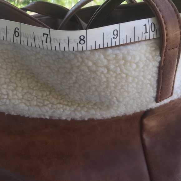 ⭐️SOLD⭐️Nine West tote bag - Picture 6 of 7